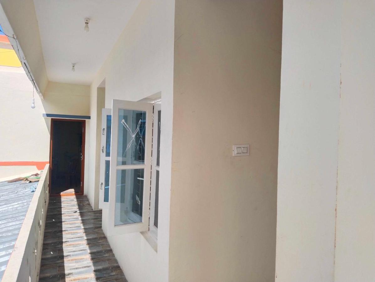 Oyo 8206 K J Residency Otel Maisur Dış mekan fotoğraf